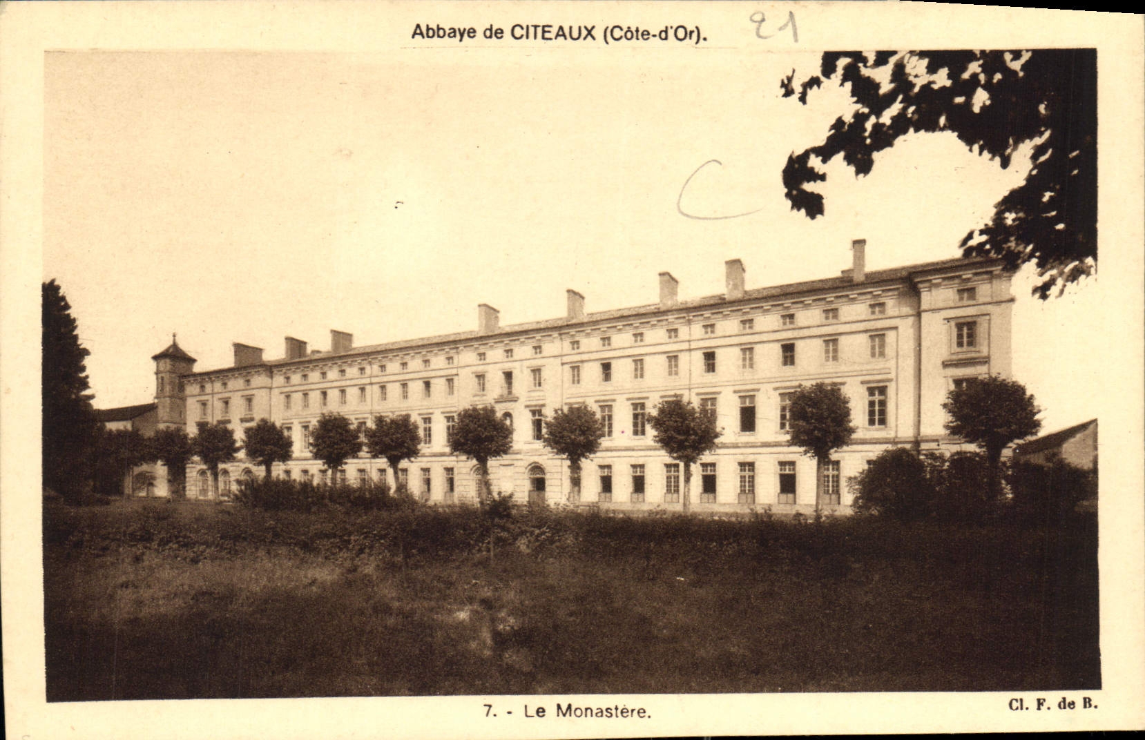 CPA Abbaye de Citeaux Cote d'Or Le Monastere 