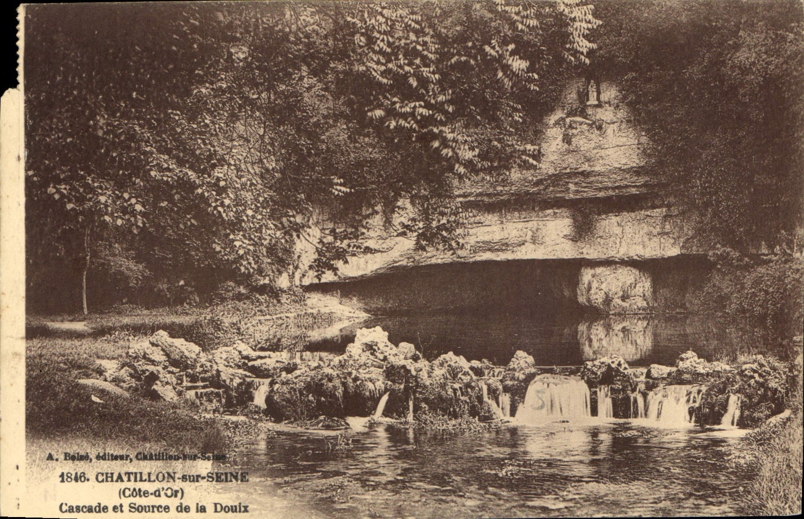 CPA Chatillon sur Seine Cote d'Or Cascade et Source de la Douix 