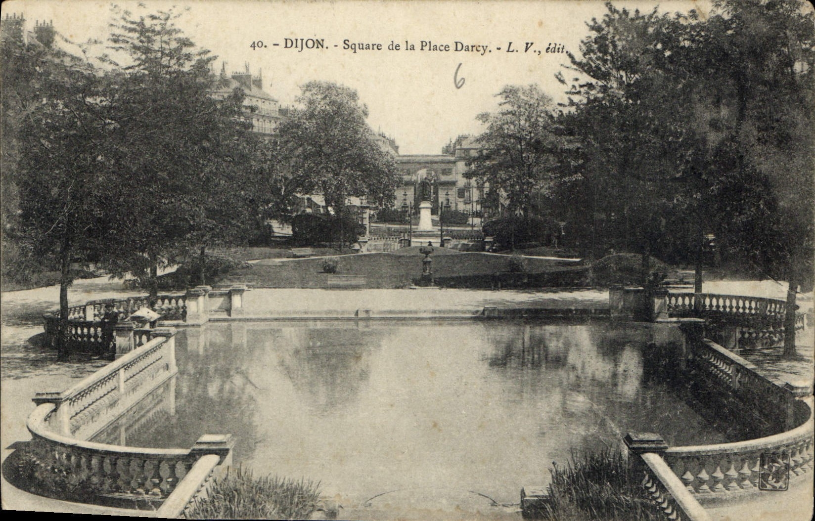 CPA Dijon Square de la Place Darcy 