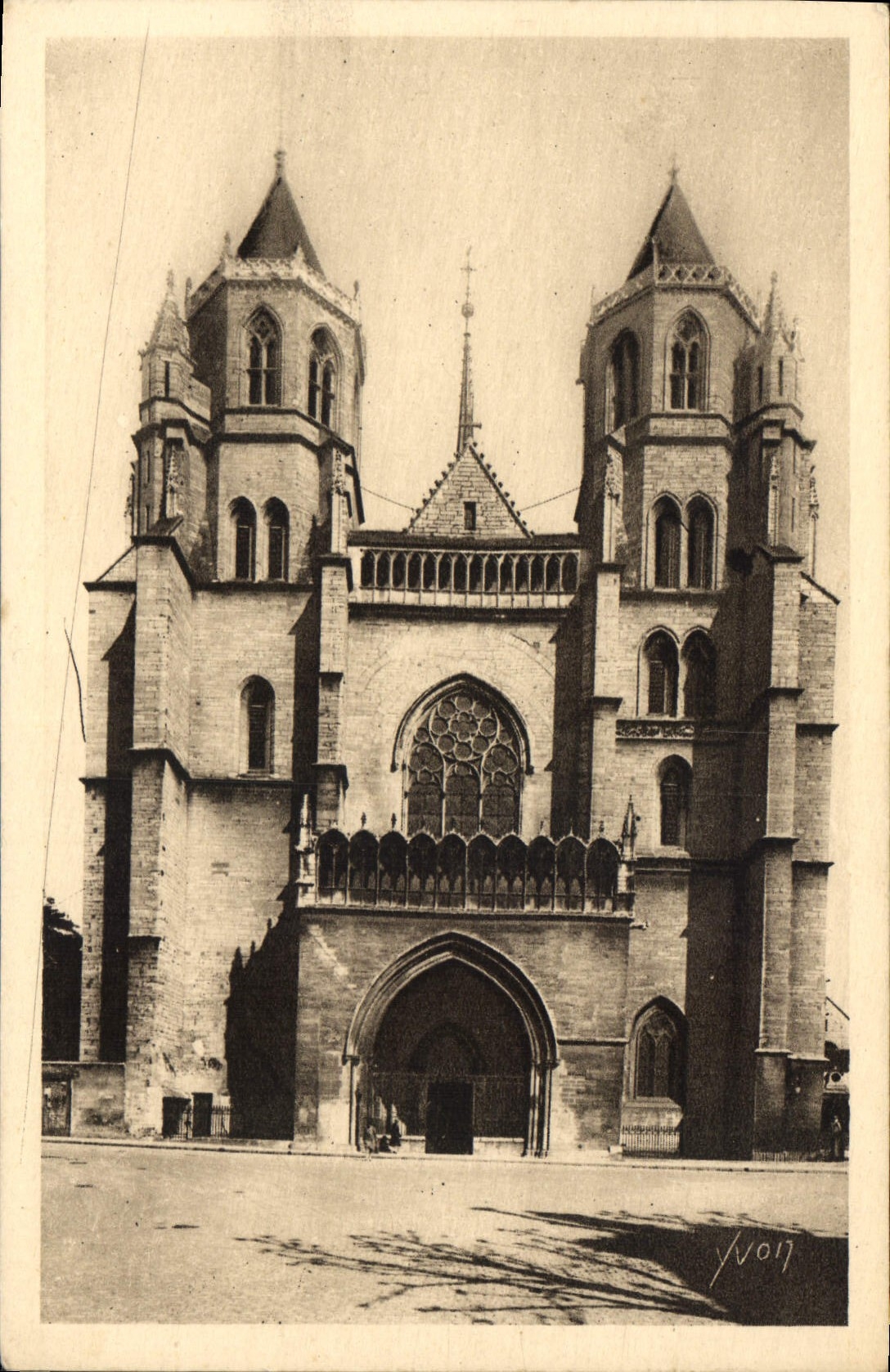 CPA Dijon Cote d'Or Eglise Saint Benigne 