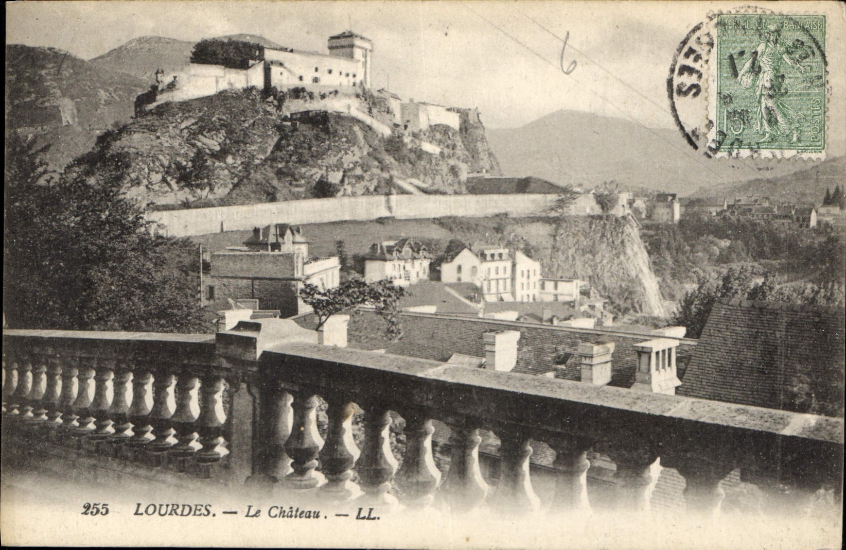 CPA Lourdes Le Chateau 