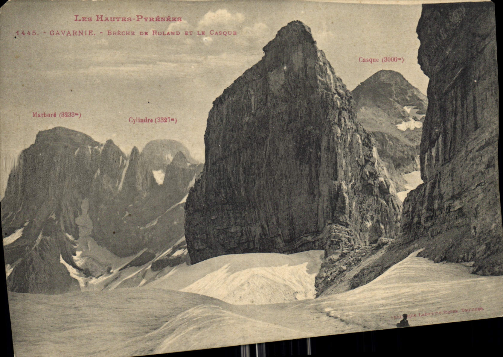 CPA Gavarnie Borche de Roland et le Casque 