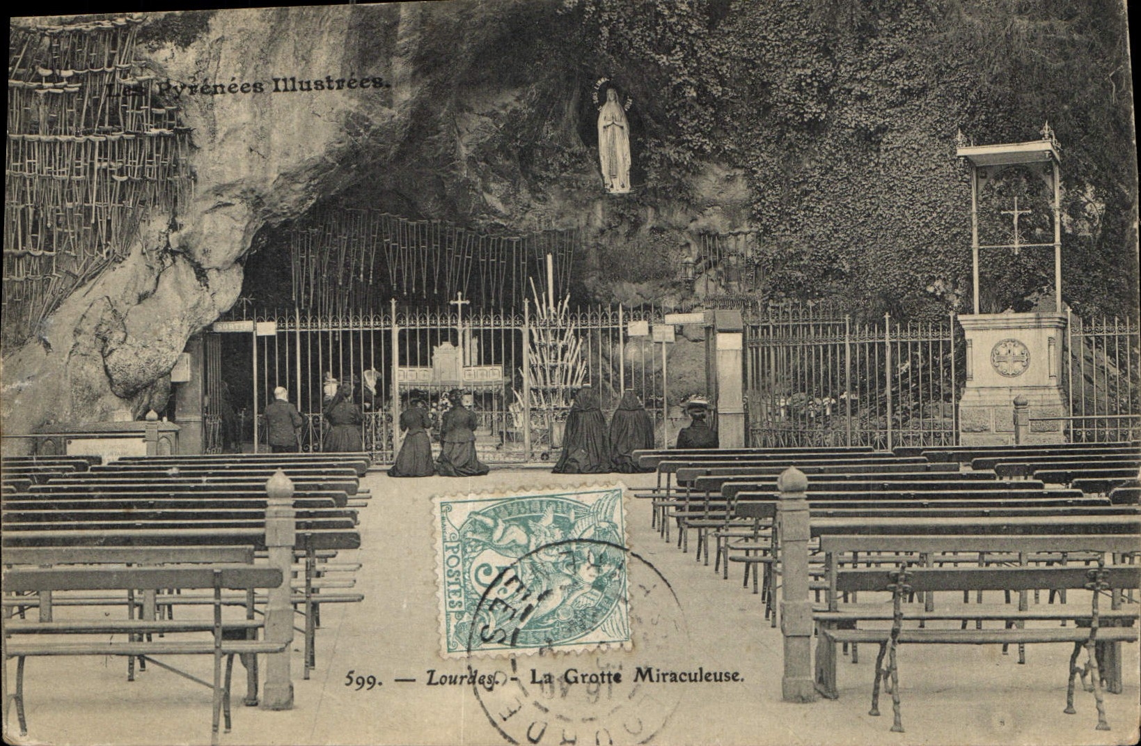 CPA Lourdes La Grotte Miraculeuse 