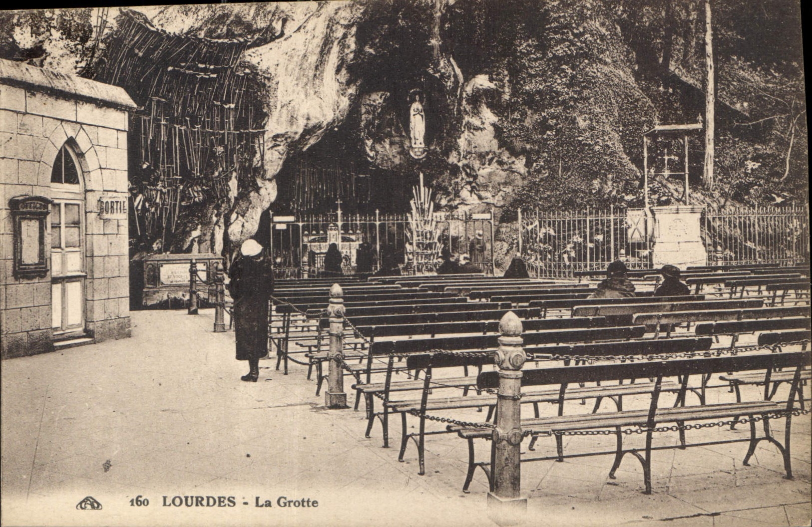 CPA Lourdes La Grotte 