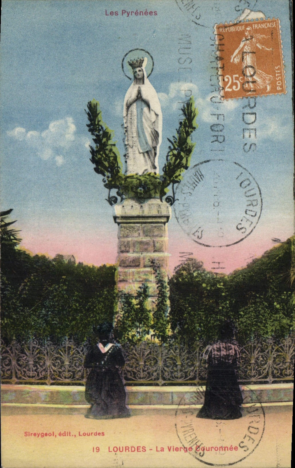 CPA Lourdes la Vierge Couronnee 