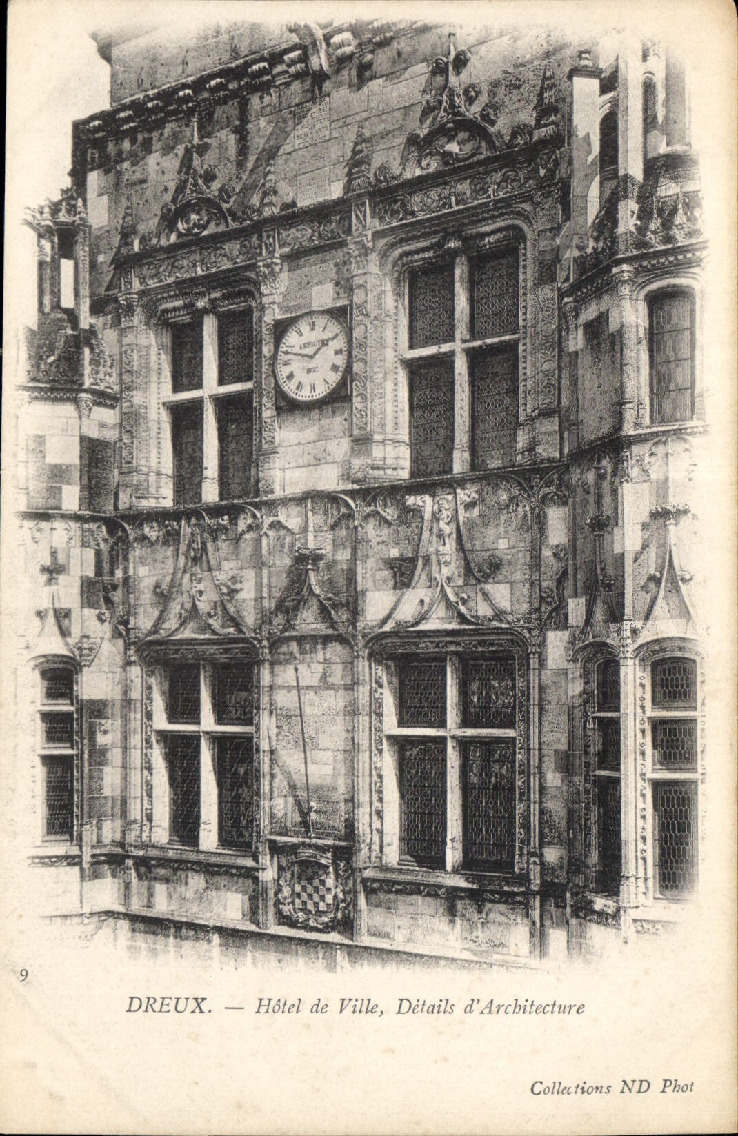CPA Dreux Hotel de Ville Details d'Architecture 