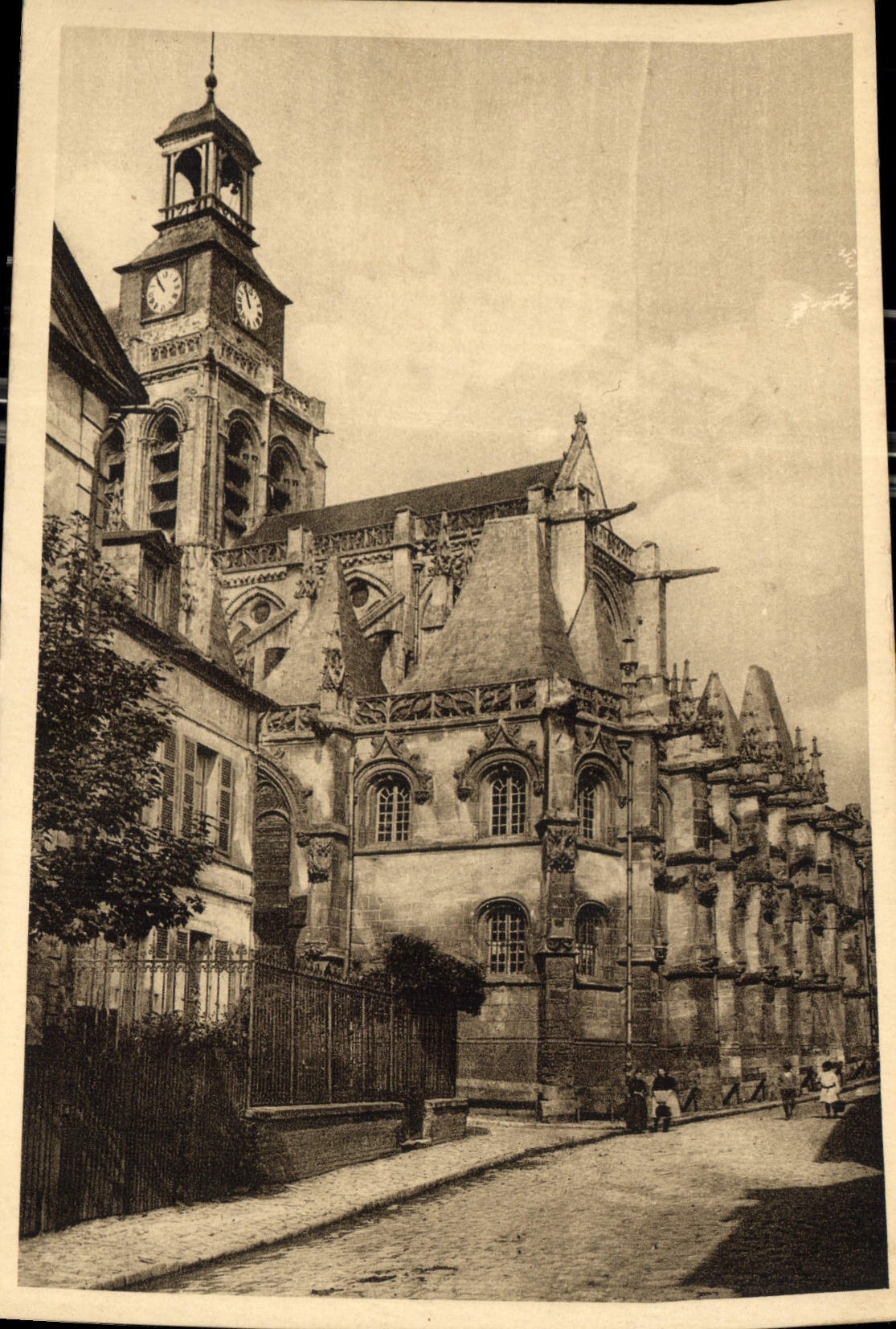 CPA Gisors Eure L'Eglise 