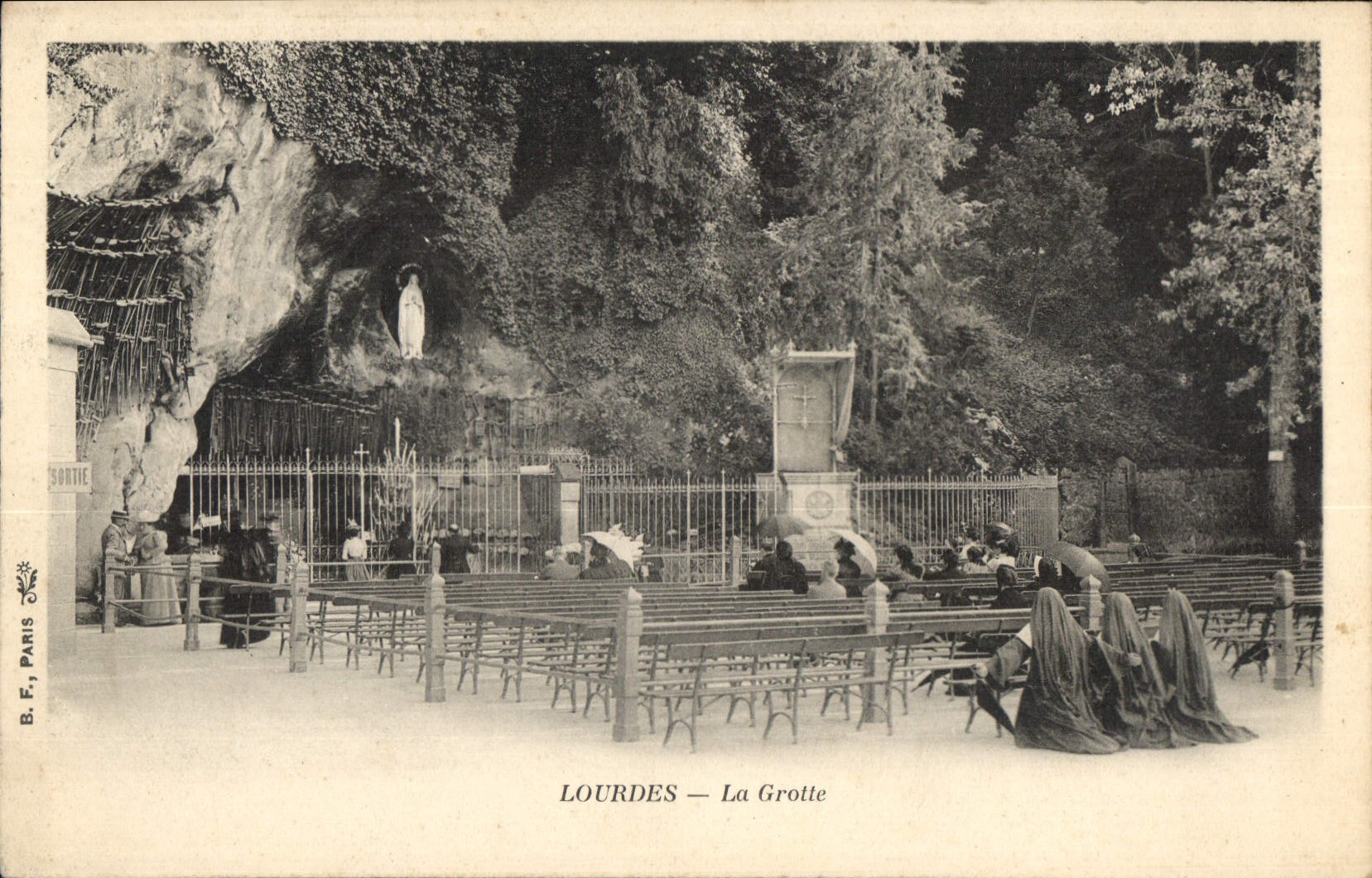 CPA Lourdes La Grotte 