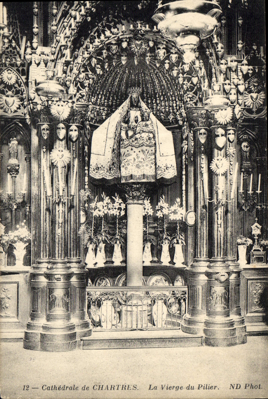 CPA Cathedrale de Chartres La Vierge du Pilier