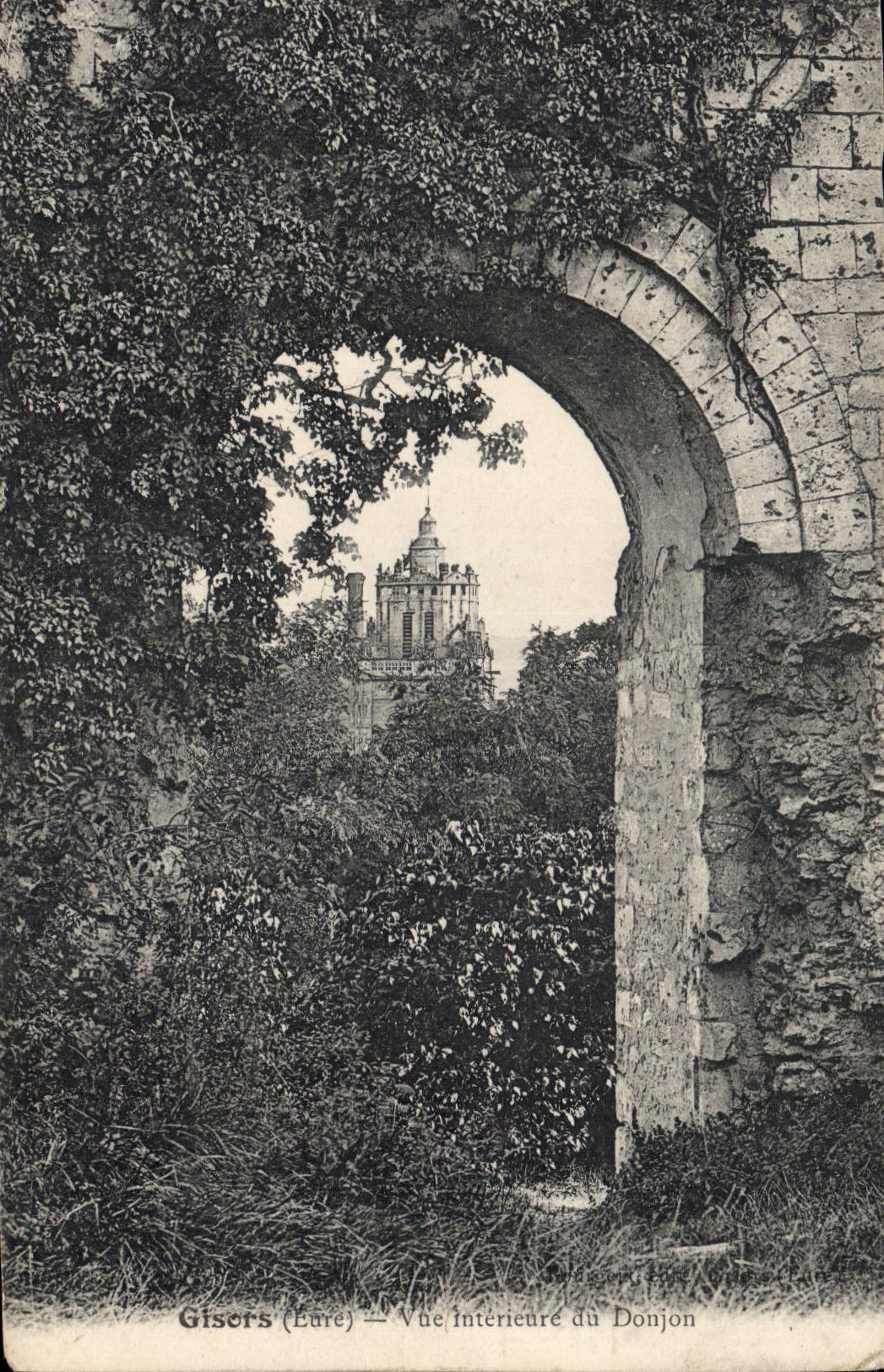 CPA Gisors Eure Vue interieure du Donjon 