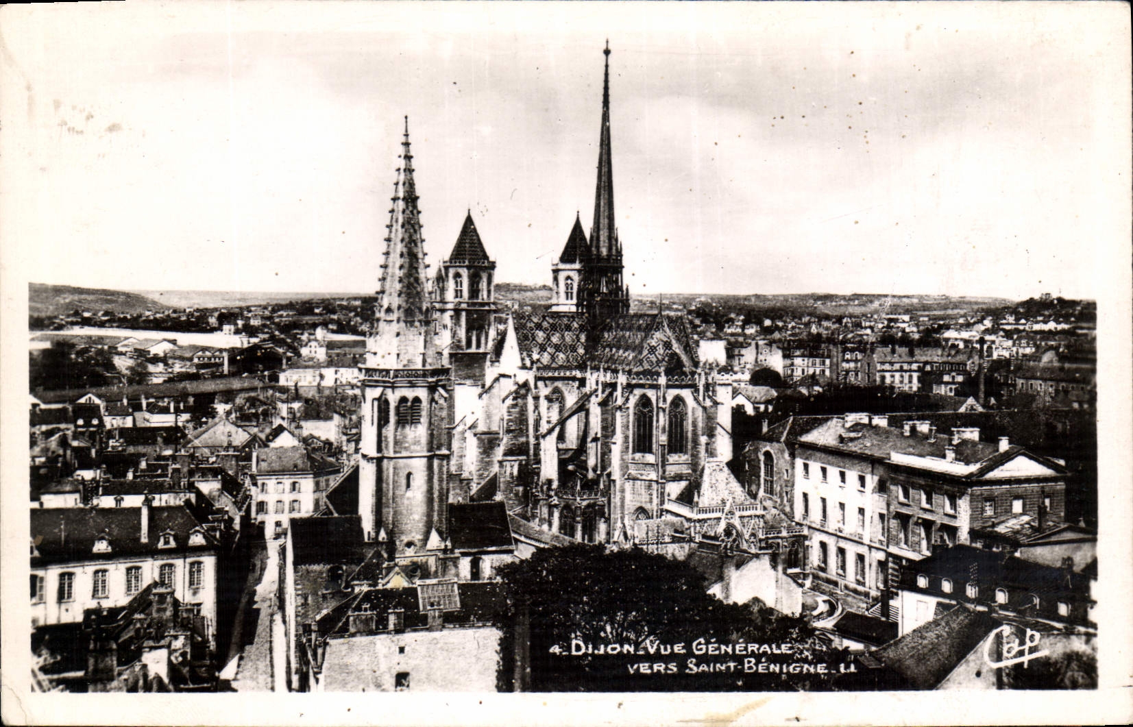 CPA Dijon Vue Generale vers Saint Benigne 