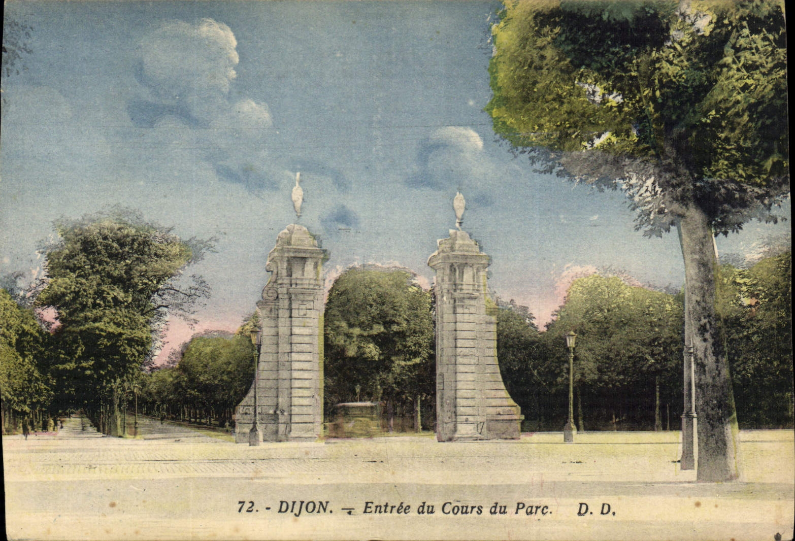 CPA Dijon Entree du Cours du Parc 