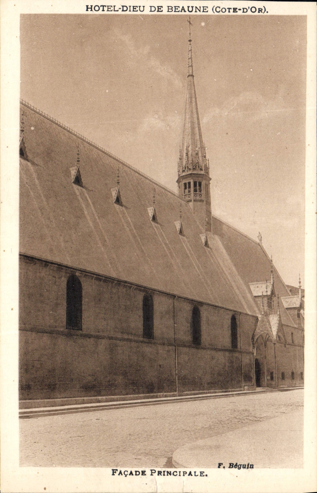 CPA Hotel Dieu de Beaune Cote d'Or Facade Principale
