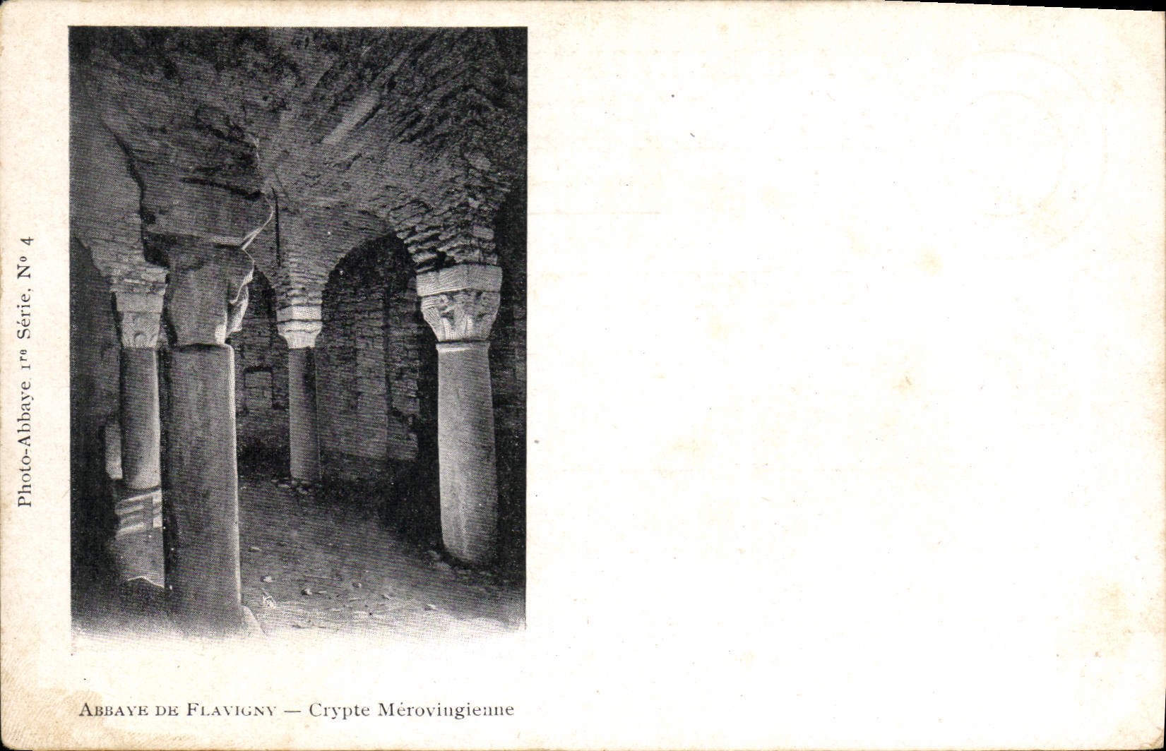 CPA Abbaye de Flavigny Crypte Merovingienne