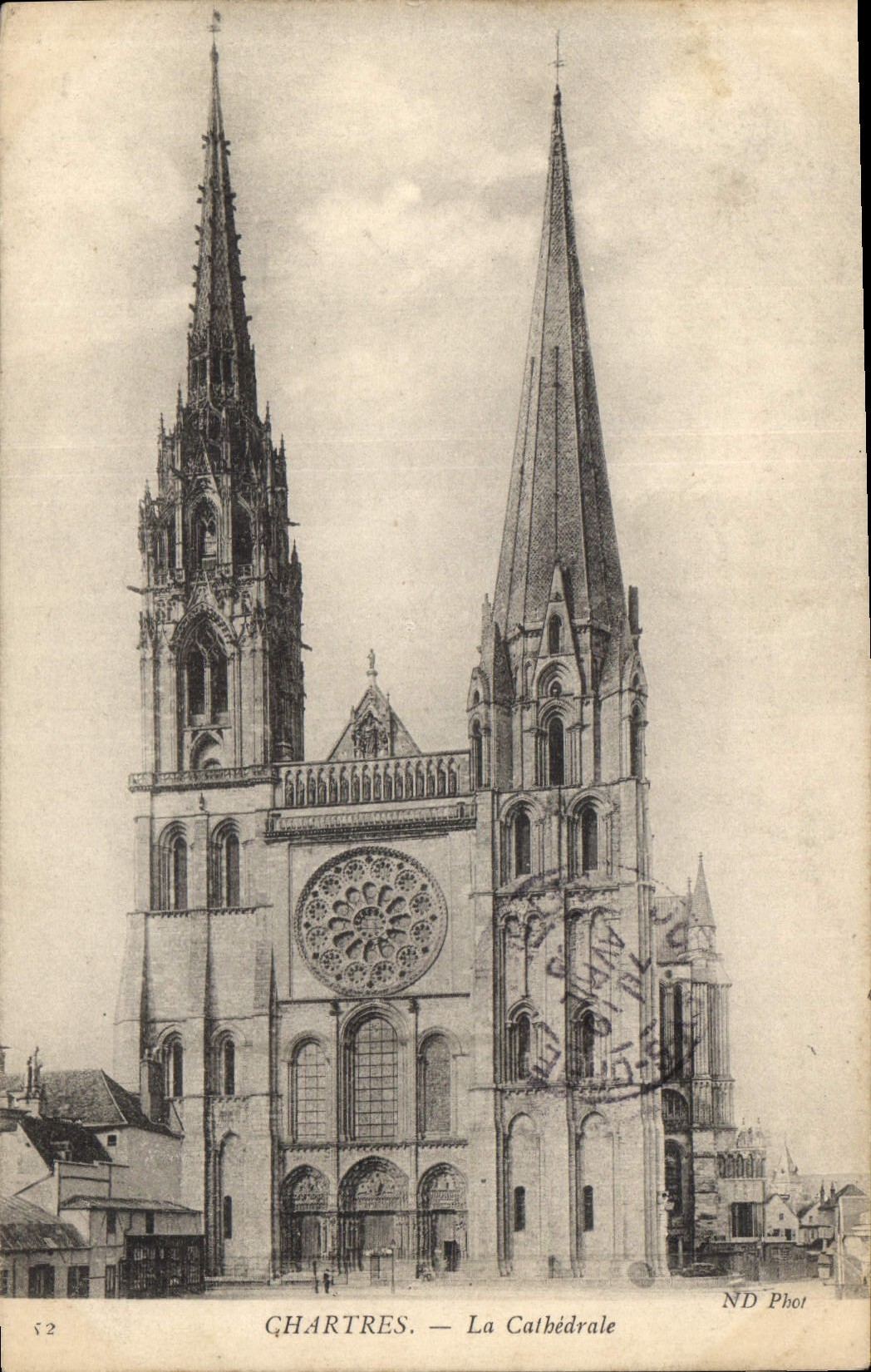 CPA Chartres La Cathedrale 