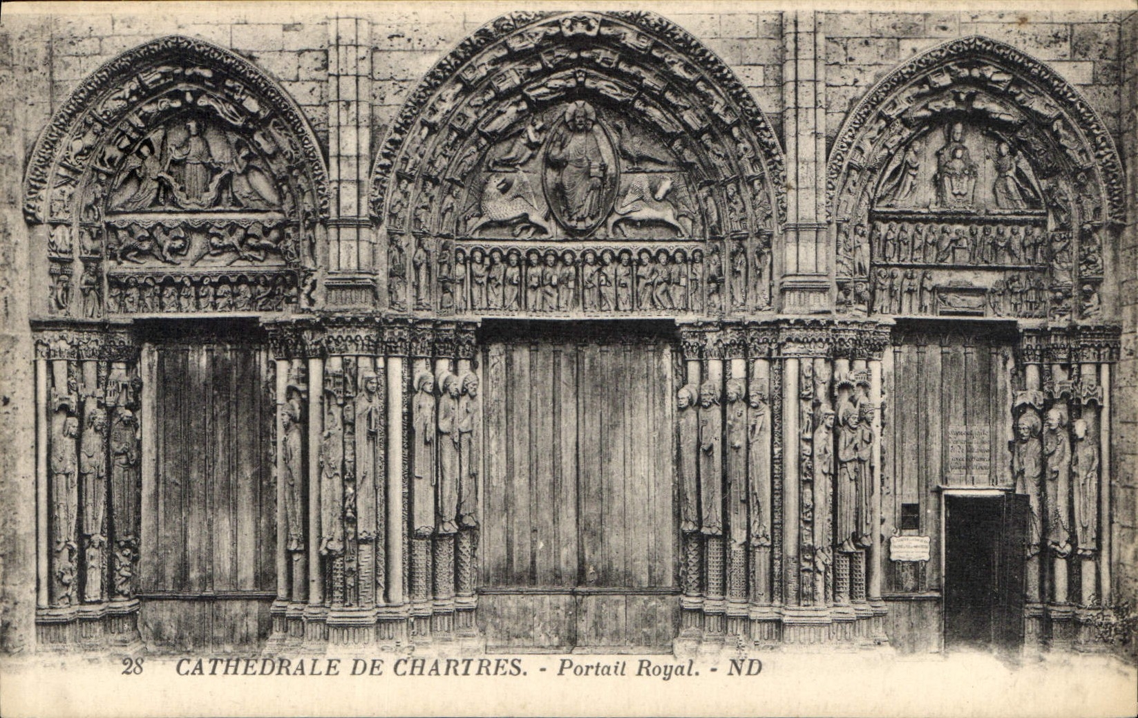 CPA Cathedrale de Chartres Portail Royal 