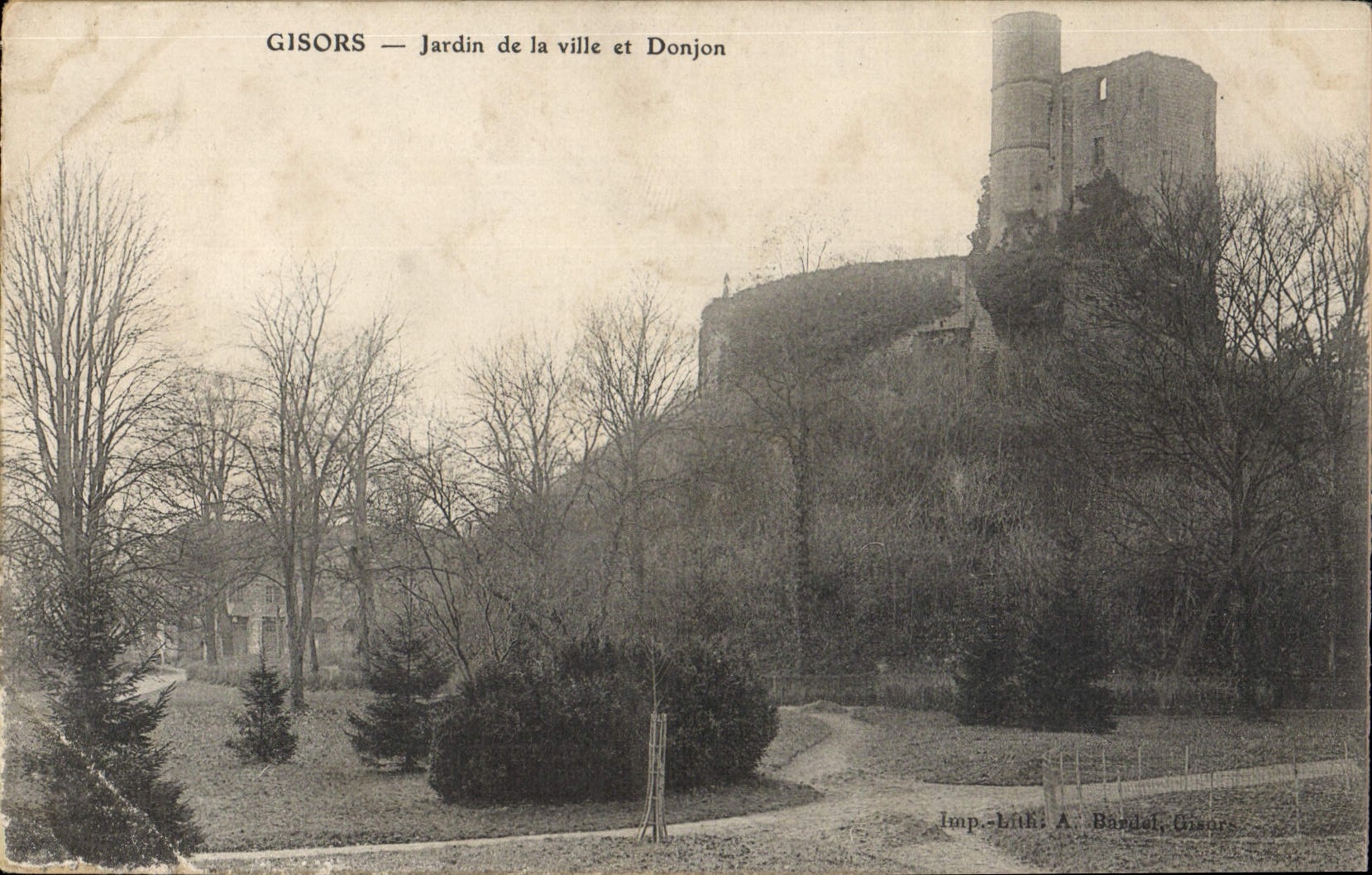 CPA Gisors Jardin de la ville et Donjon 