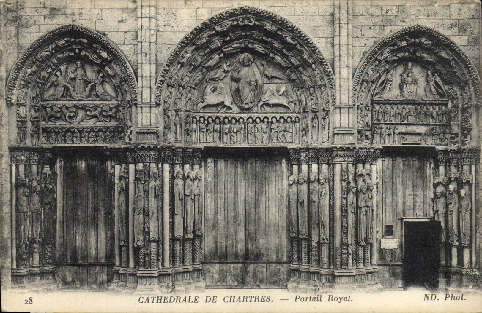 CPA Cathedrale de Chartres Portail Royal 