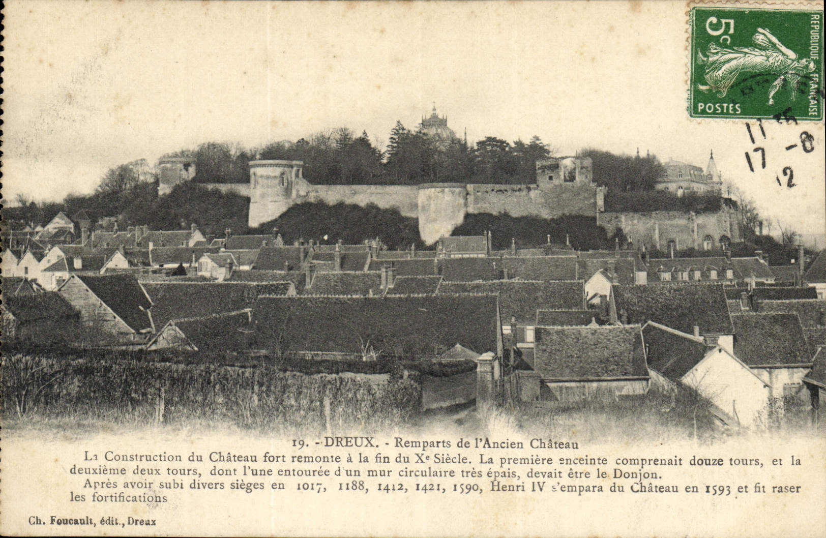 CPA Dreux Remparts de l'Ancien Chateau 