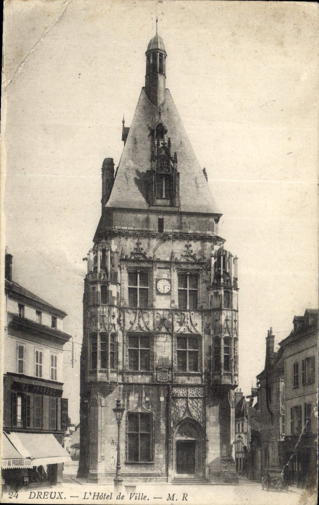 CPA Dreux L'Hotel de Ville 