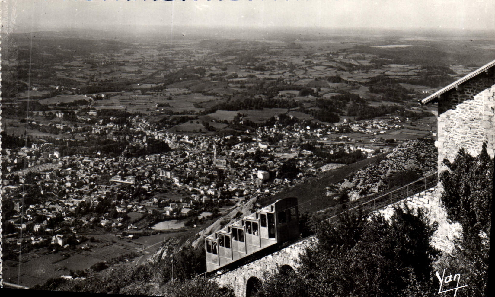 CPA Lourdes Vue prise de la gare Superieure du Pic de Jer 