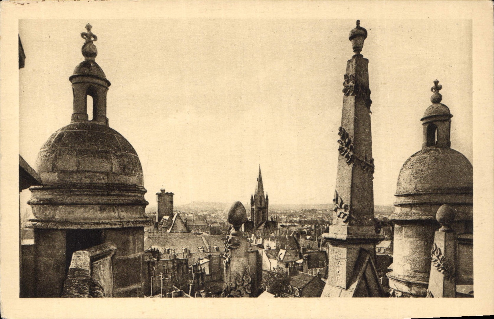 CPA Dijon Vue generale prise de Saint Michel 