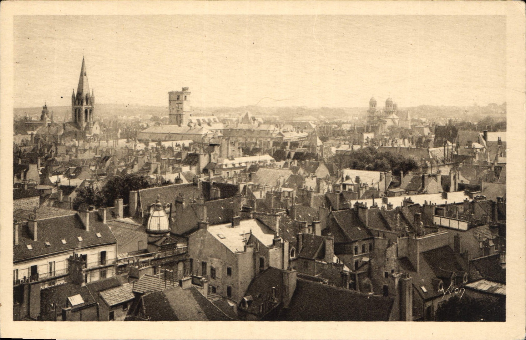 CPA Dijon Cote d'Or Vue generale prise de l'Eglise Saint Jean 