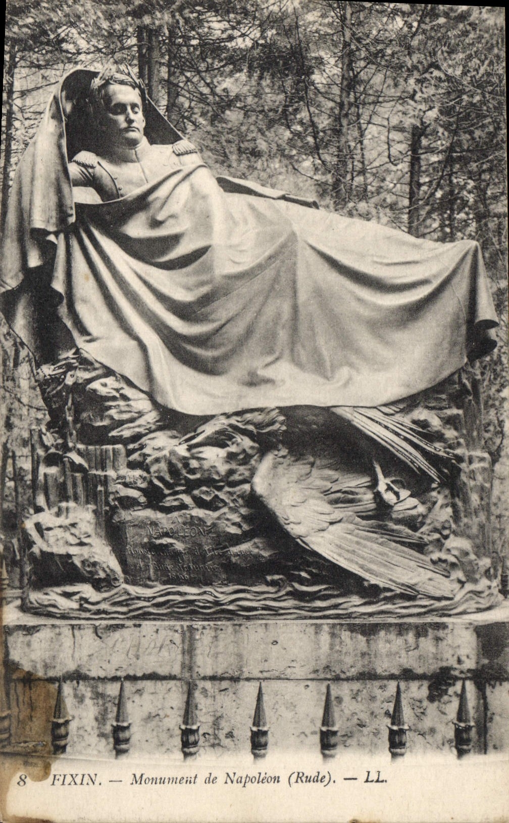 CPA Fixin Monument de Napoleon Rude 
