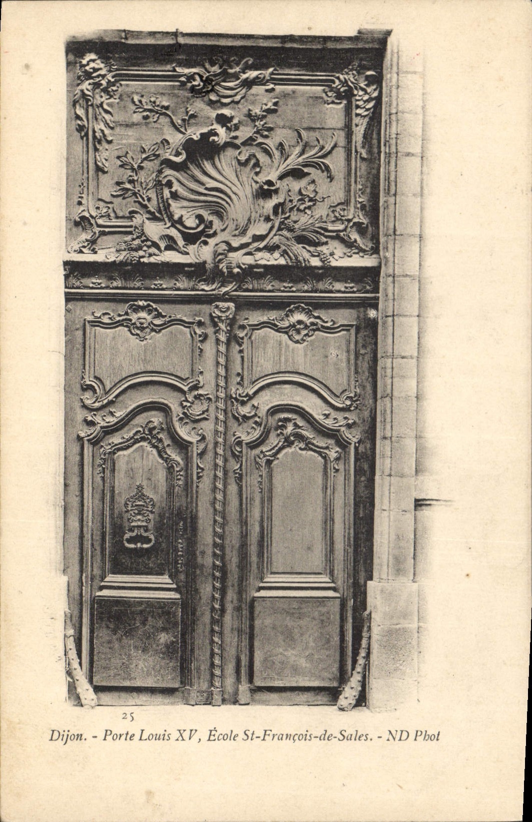 CPA Dijon Porte Louis XV Ecole St Francois de Sales 