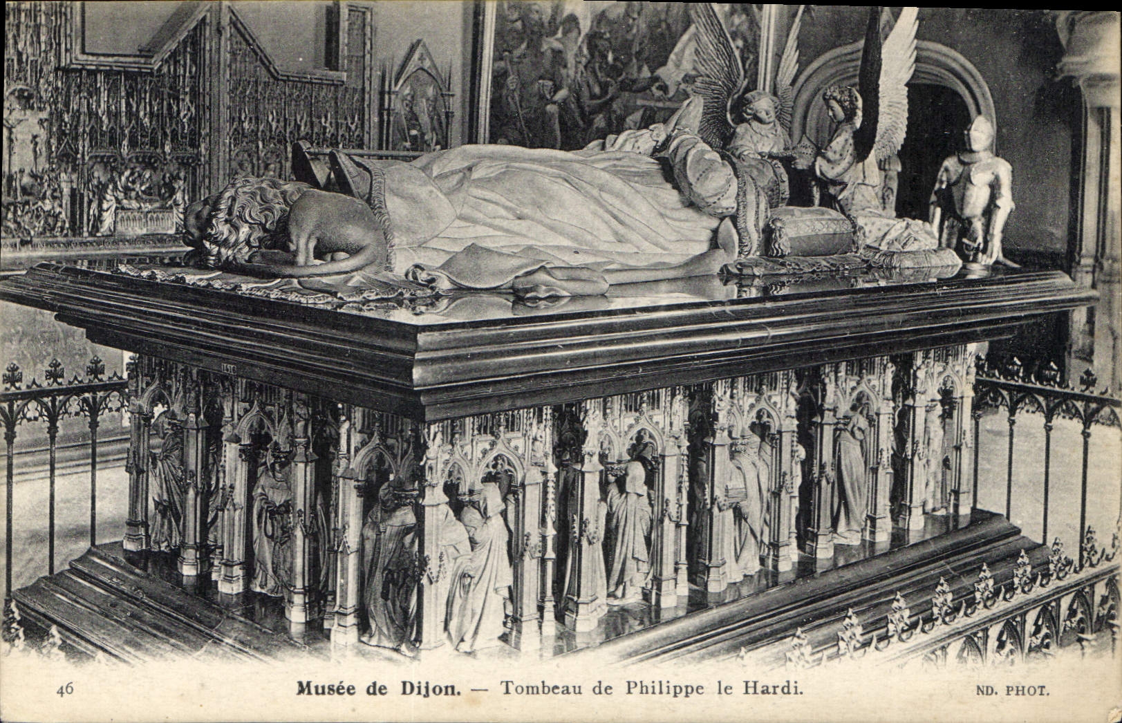 CPA Musee de Dijon Tombeau de Philippe le Hardi 