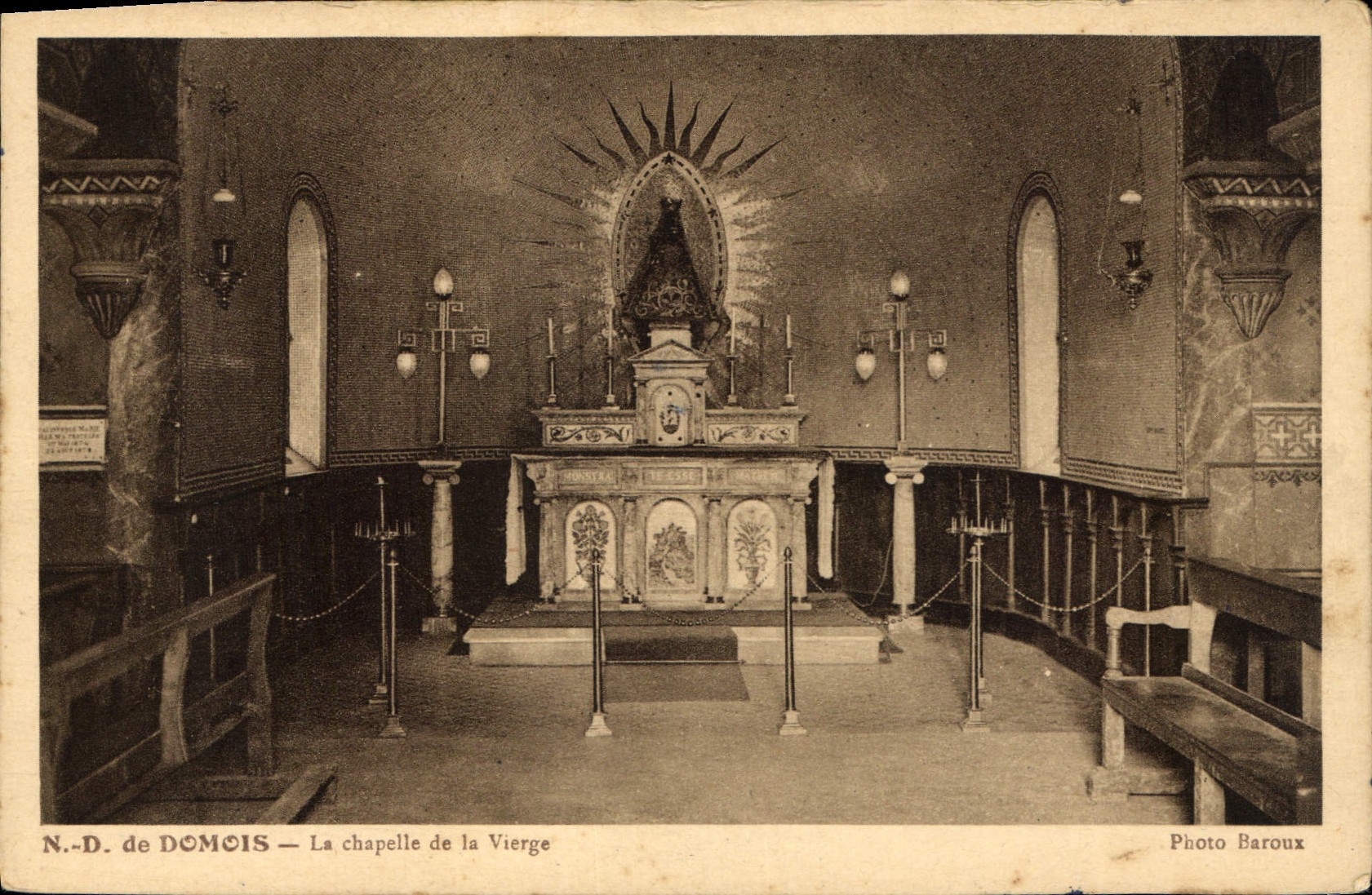 CPA ND de Domois La Chapelle de la Vierge 