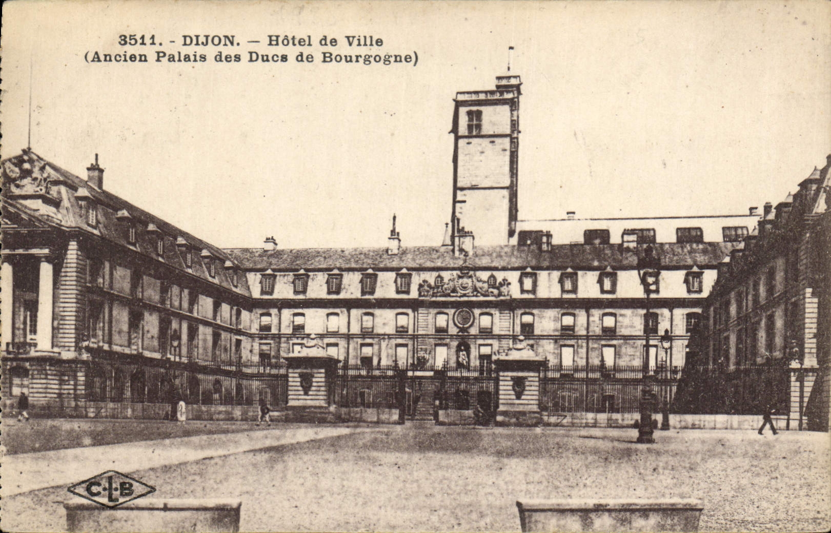 CPA Dijon Hotel de Ville Ancien Palais des Ducs de Bourgogne 
