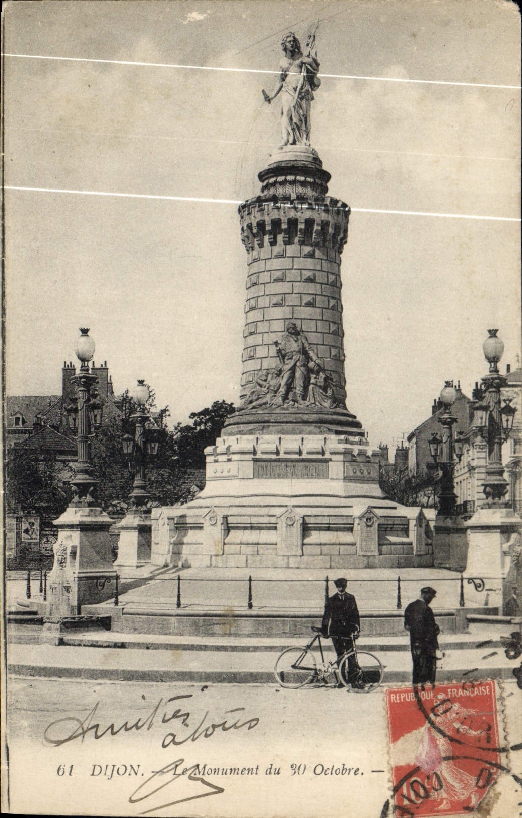 CPA Dijon Le Monument du 30 Octobre Velo Cycle