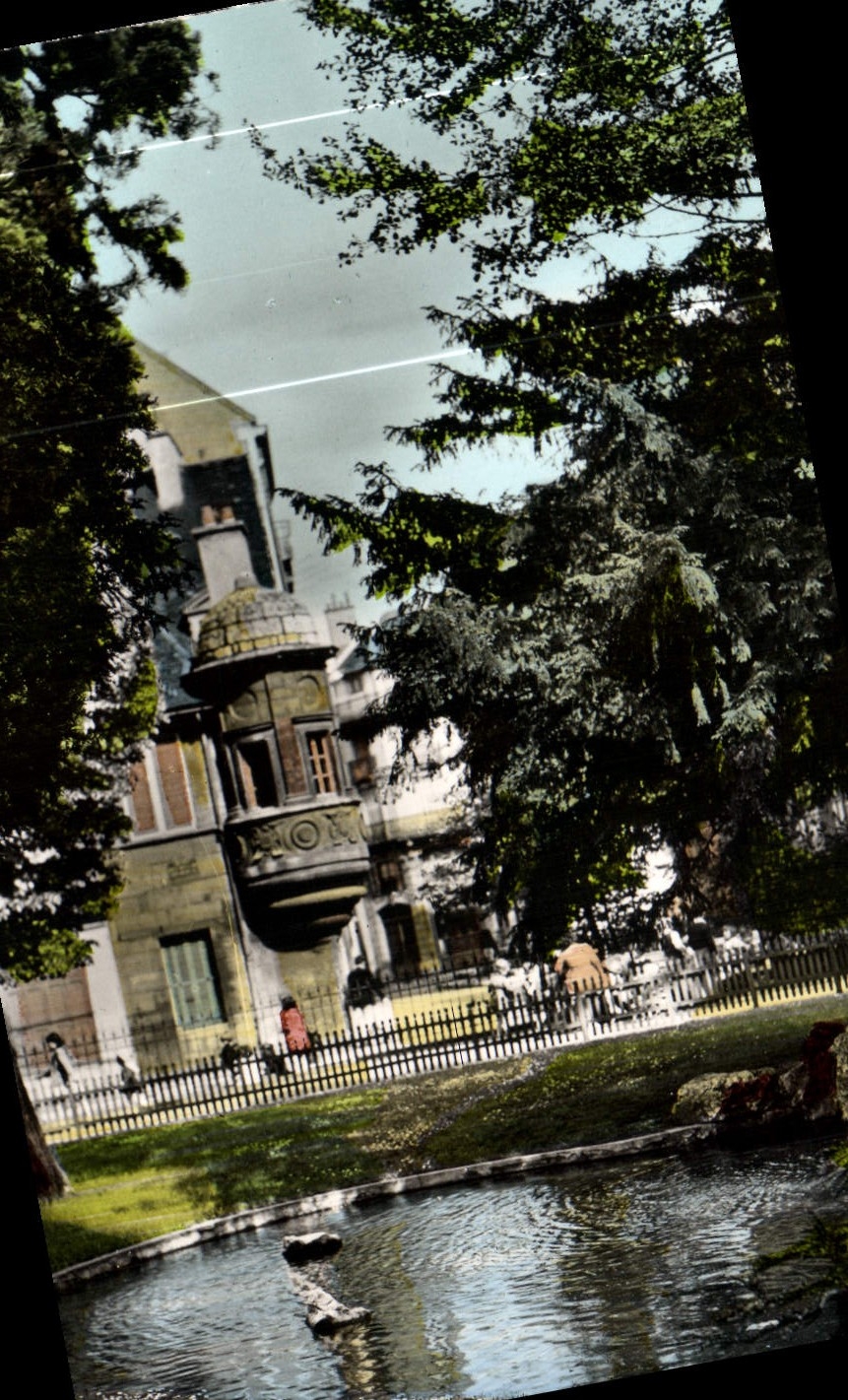 CPA Dijon Place des Ducs de Bourgogne 