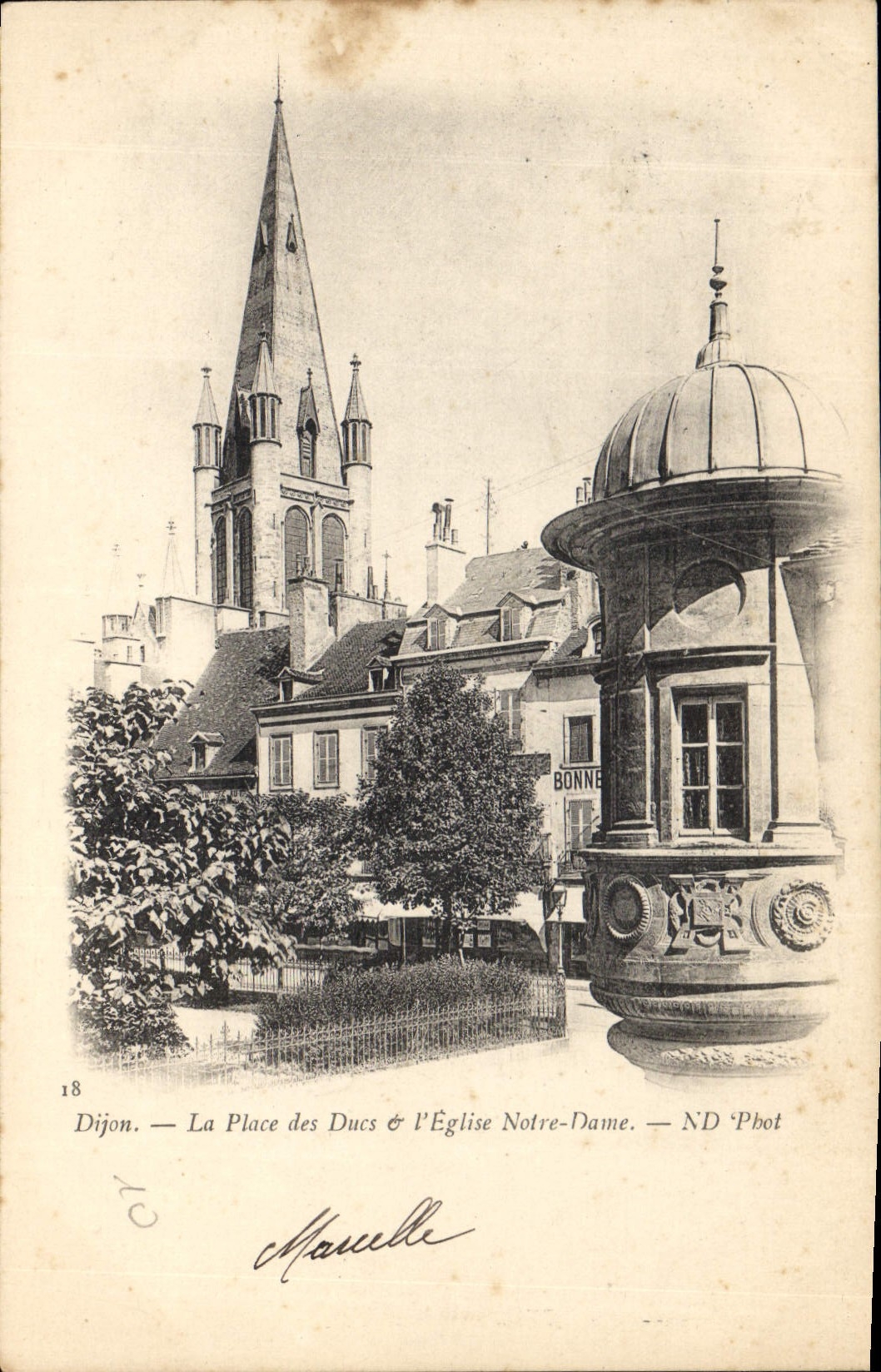 CPA Dijon La Place des Ducs l'Eglise Notre Dame 