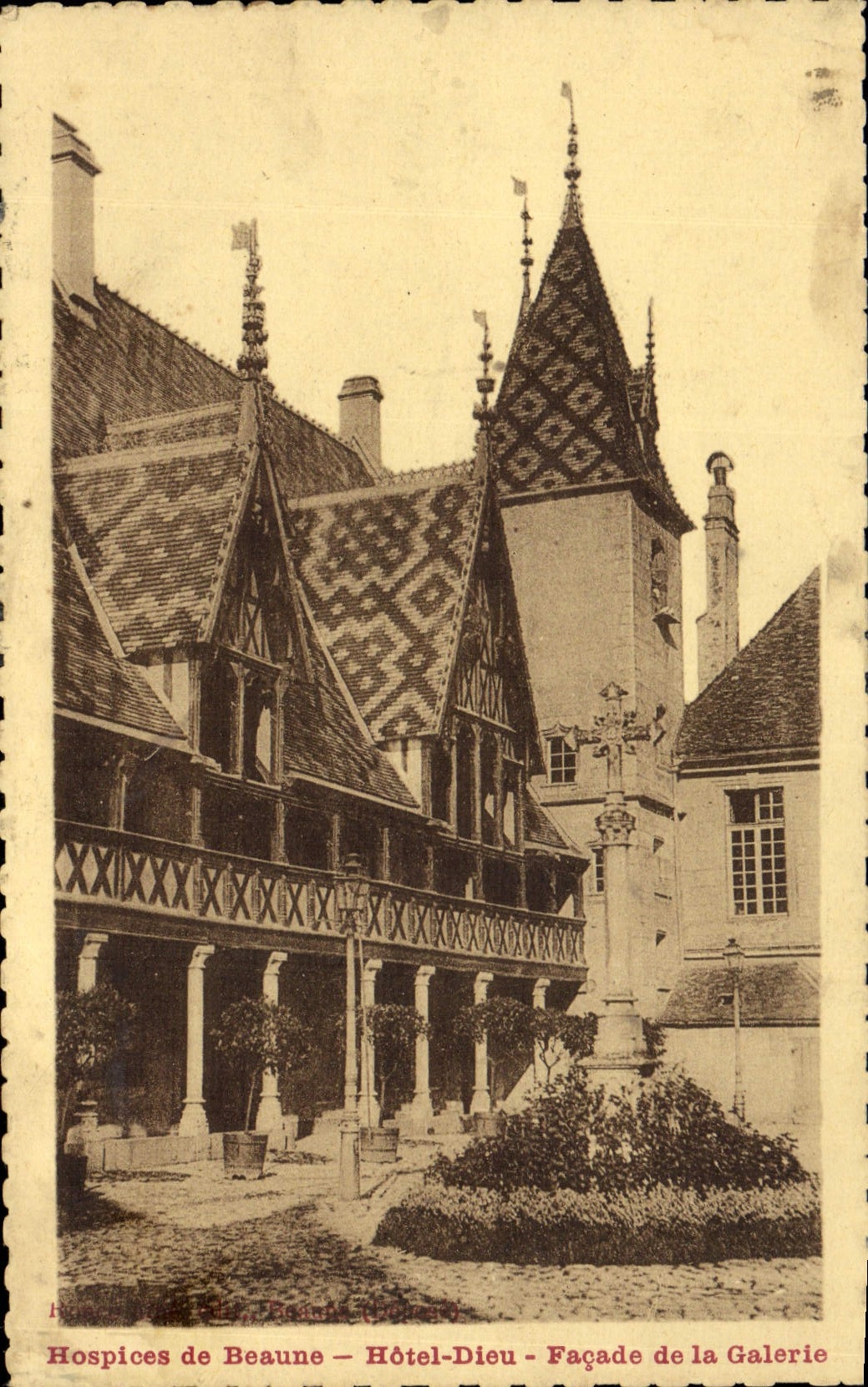 CPA Hospices de Beaune Hotel Dieu Facade de la Galerie 