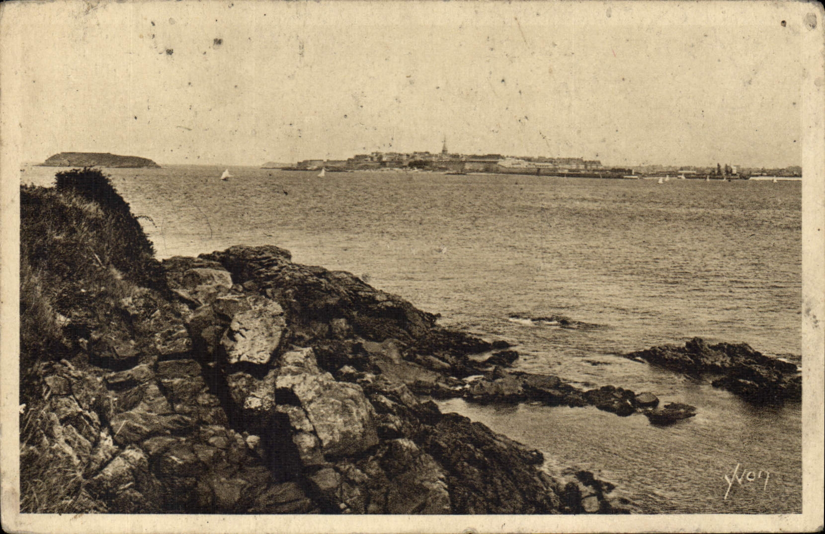 CPA Dinard Ille et Vilaine Saint Malo et le Grand Bey 