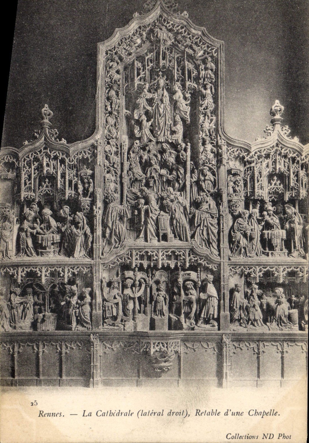 CPA Rennes La Cathedrale lateral droit Retable d'une Chapelle 