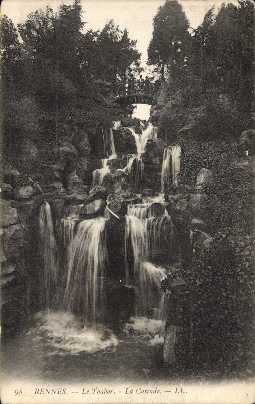 CPA Rennes Le Thabor La Cascade 