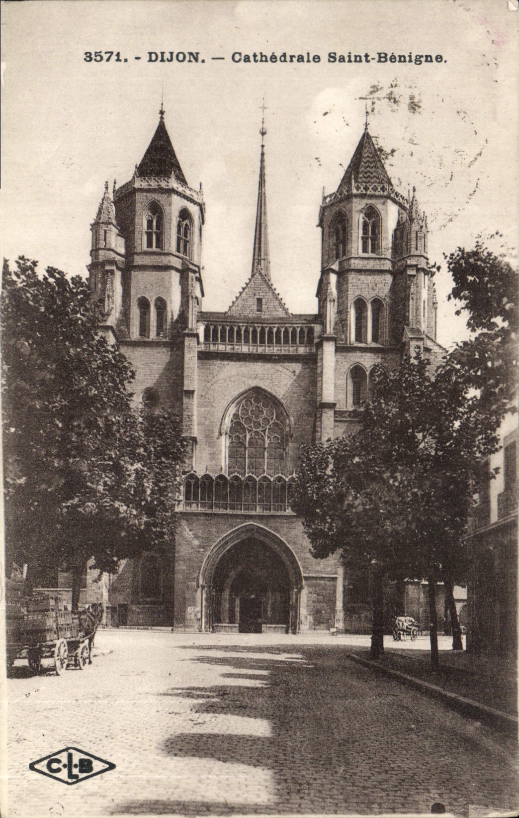 CPA Dijon Cathedrale Saint Benigne 
