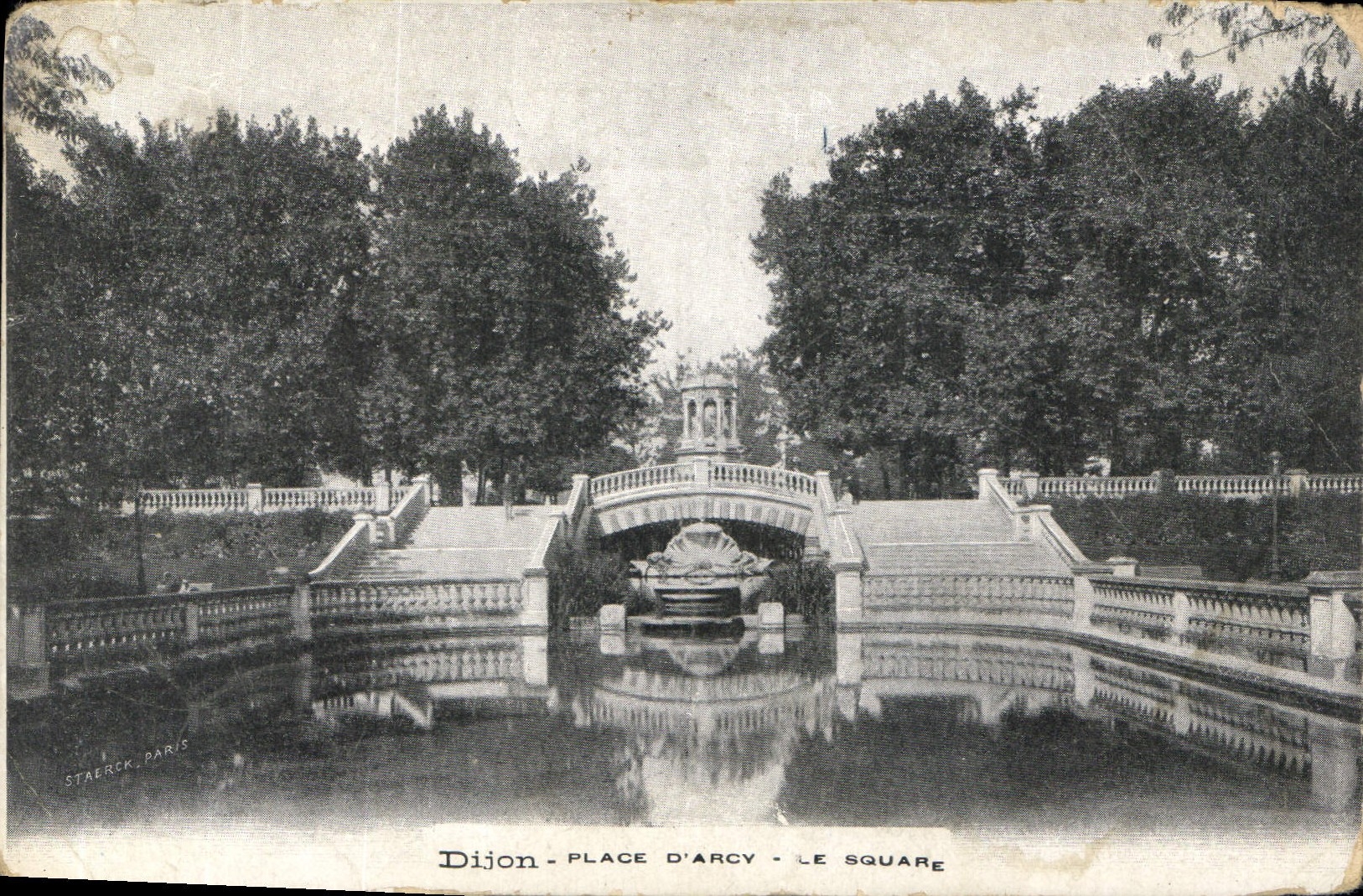 CPA Dijon Place d'Arcy Le Square 