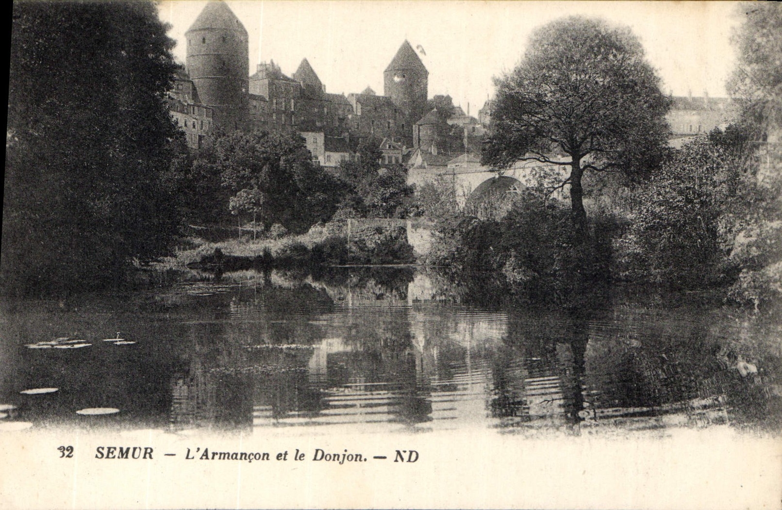 CPA Semur L'Armancon et le Donjon 