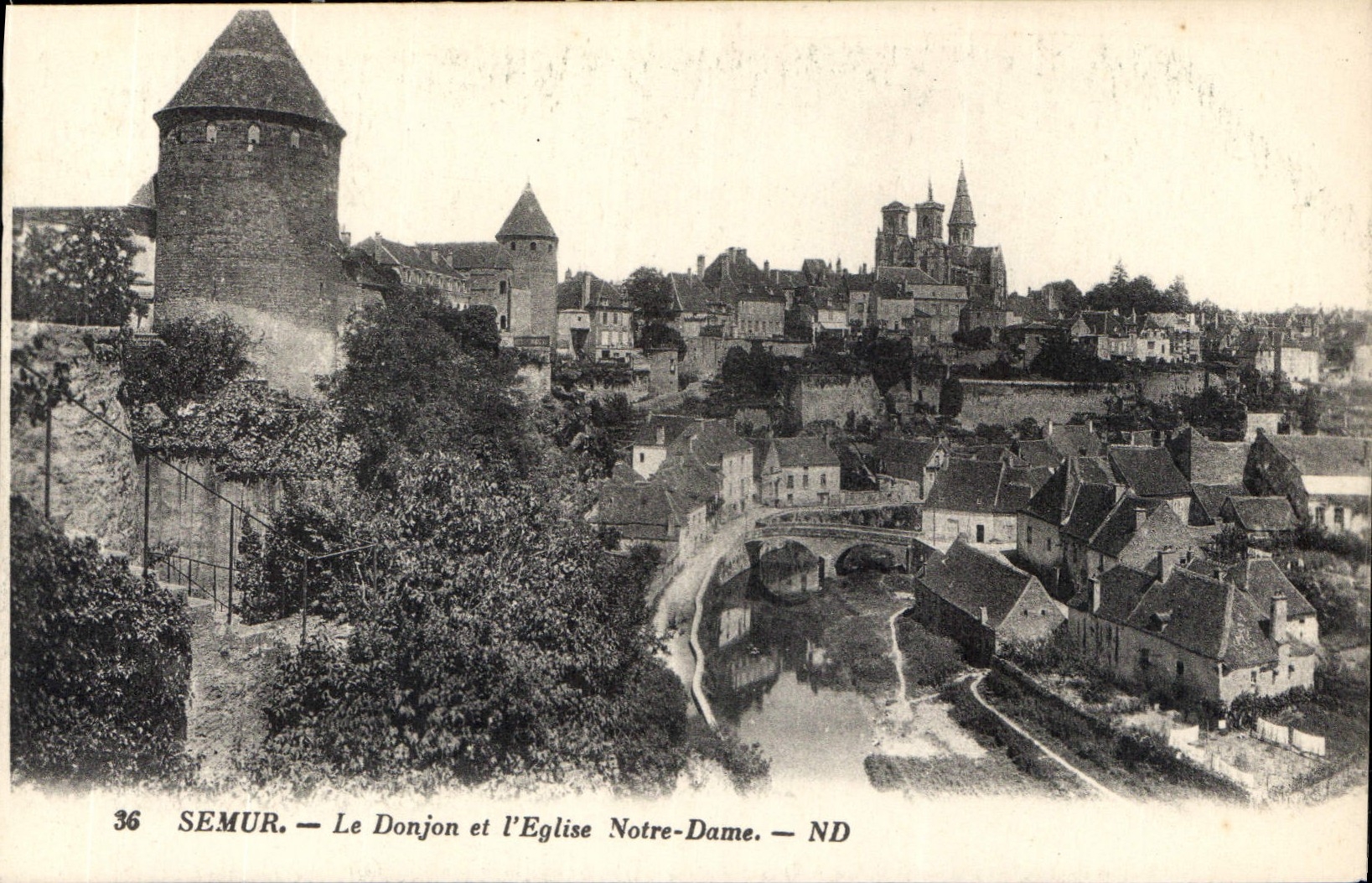 CPA Semur Le Donjon et l'Eglise Notre Dame 