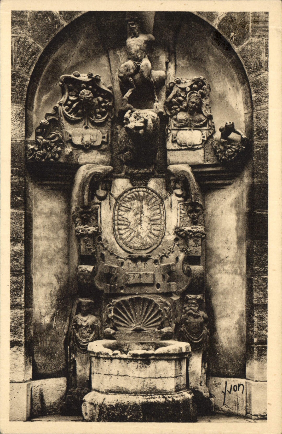 CPA Dijon Cote d'Or Le Puits d'Amour 