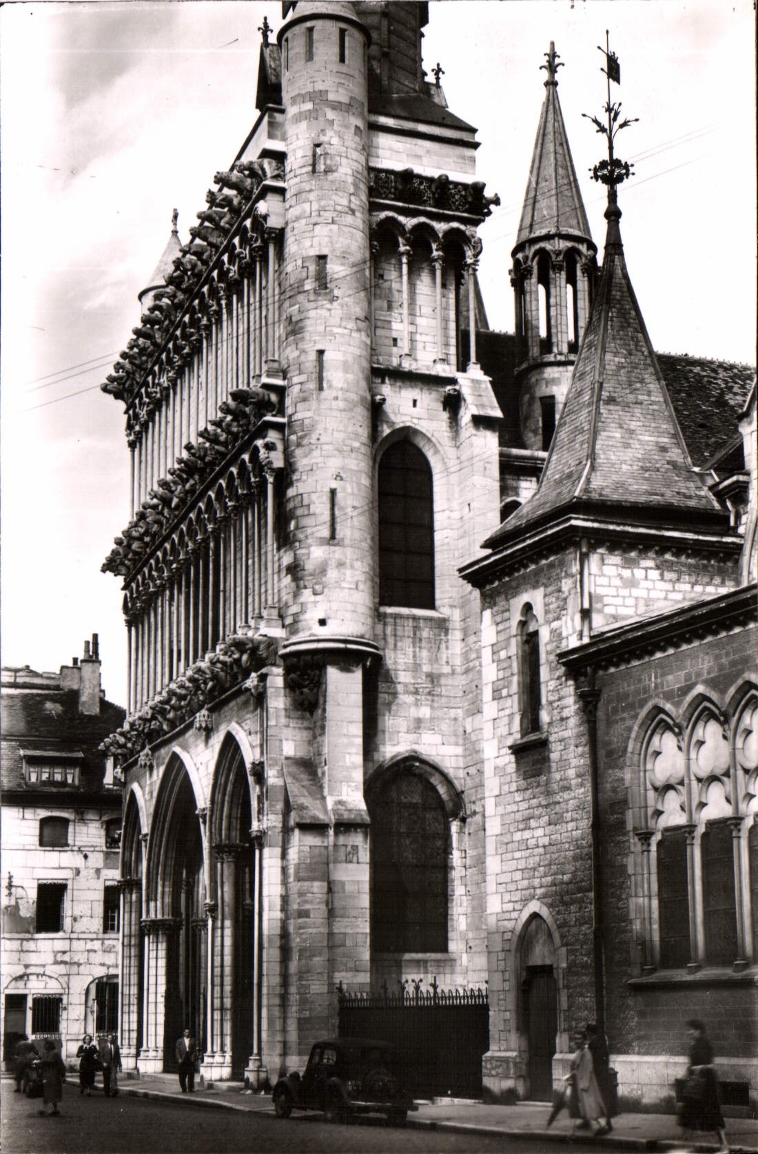 CPA Dijon Cote d'Or Eglise Notre Dame 