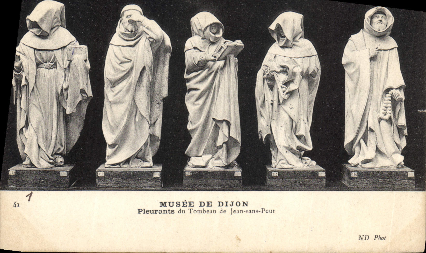 CPA Musee de Dijon Pleurants du Tombeau de Jean sans Peur