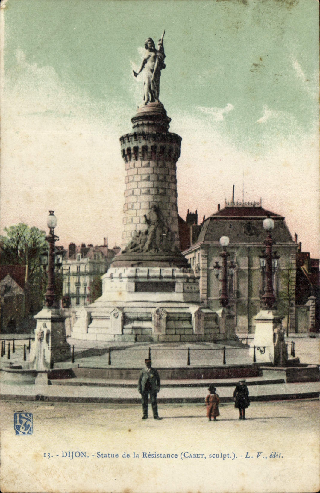 CPA Dijon Statue de la Resistance 
