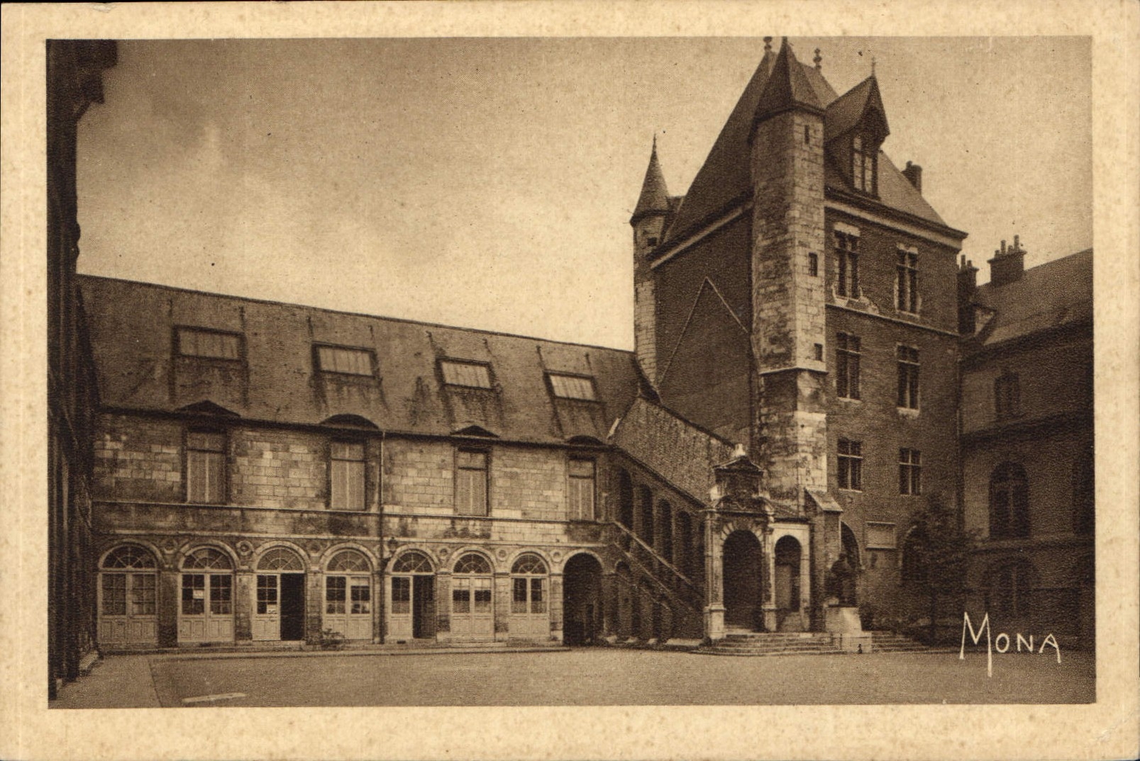 CPA Dijon Palais Ducs de Bourgogne 