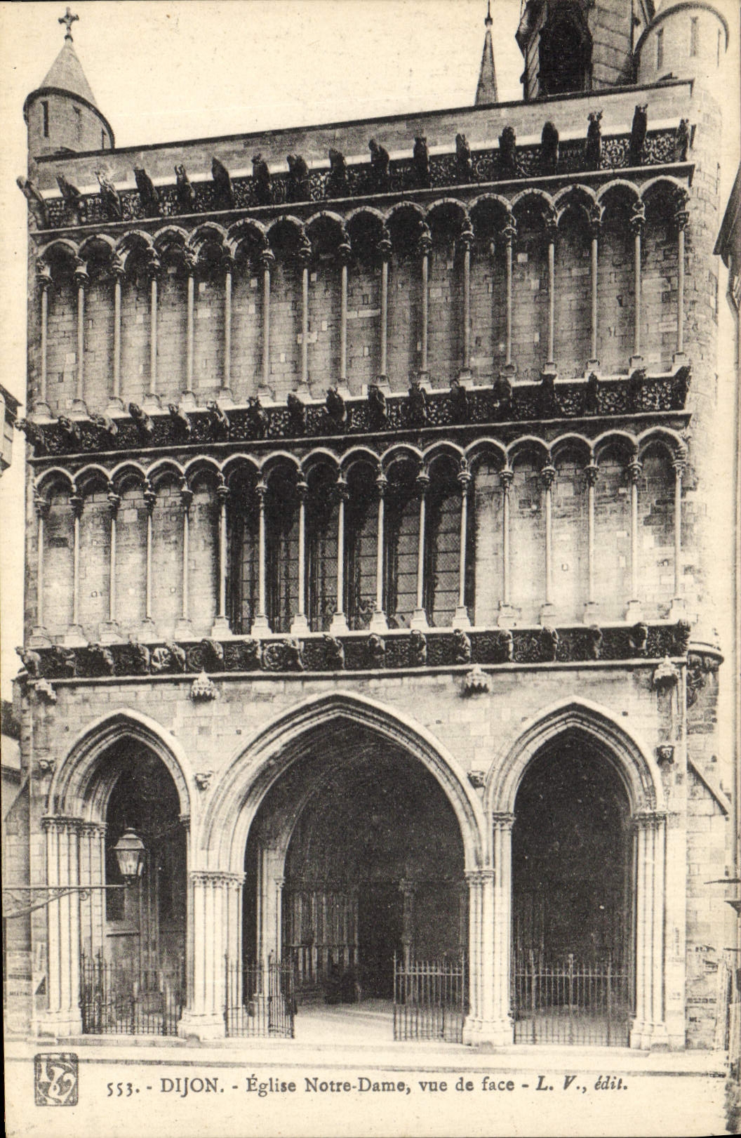 CPA Dijon Eglise Notre Dame vue de face 