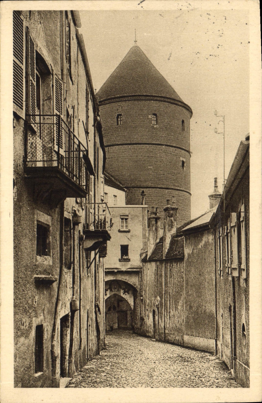 CPA Semur en Auxois Cote d'Or L'Escalier de la Vierge